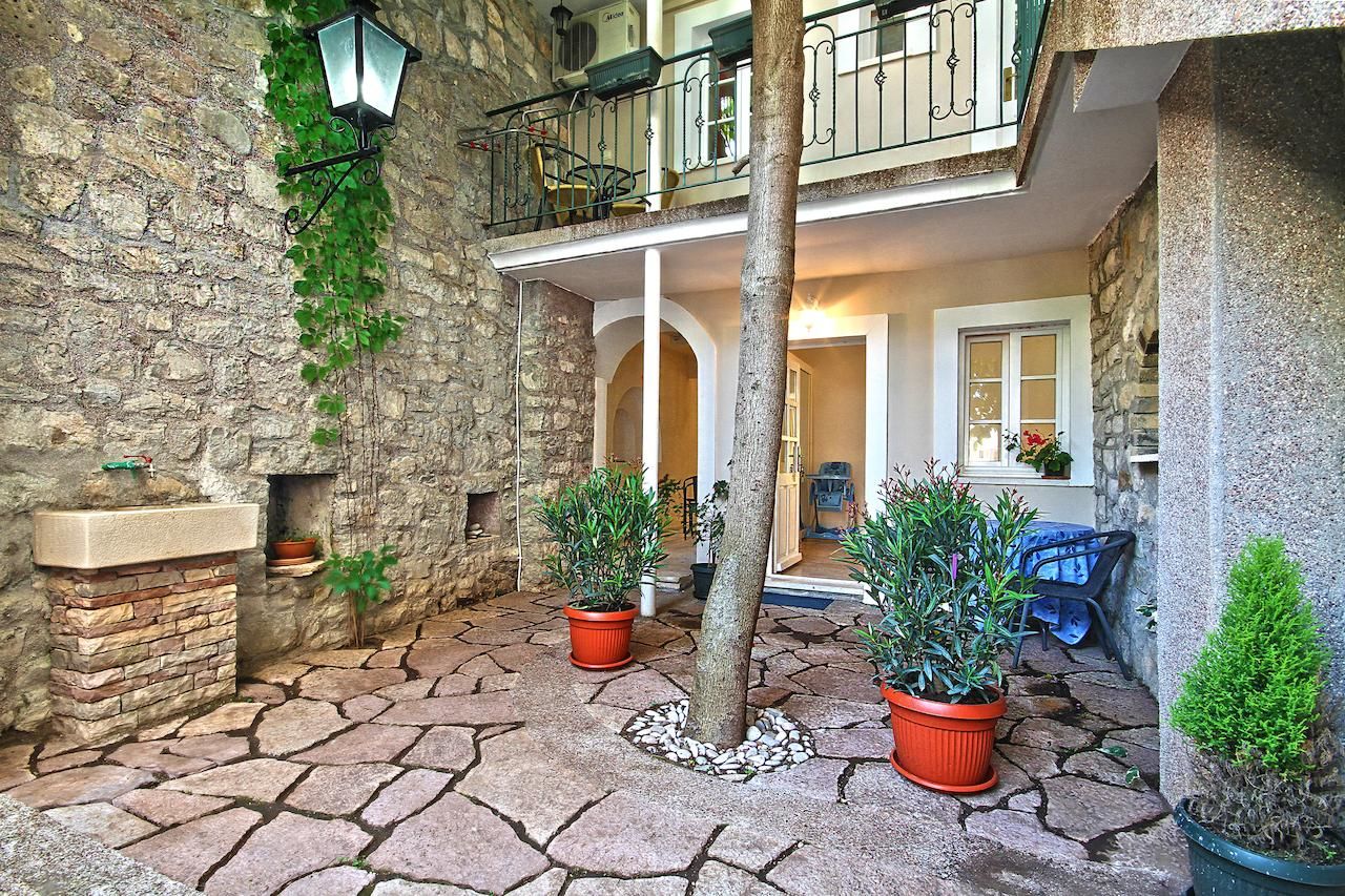 Апартаменты Lux Apartments Петровац-23