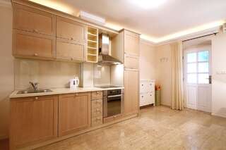 Апартаменты Lux Apartments Петровац Апартаменты с 2 спальнями и видом на море-9